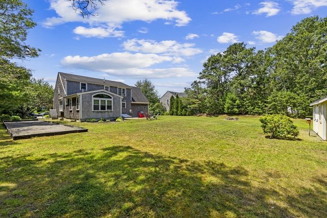29 Sheffield Pl, Mashpee, MA 02649