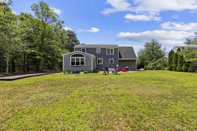 29 Sheffield Pl, Mashpee, MA 02649