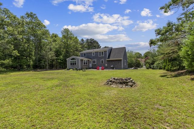 29 Sheffield Pl, Mashpee, MA 02649