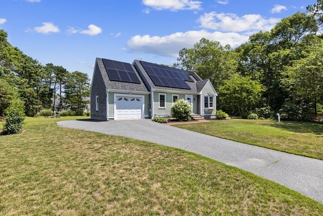 29 Sheffield Pl, Mashpee, MA 02649