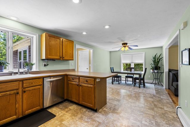 29 Sheffield Pl, Mashpee, MA 02649