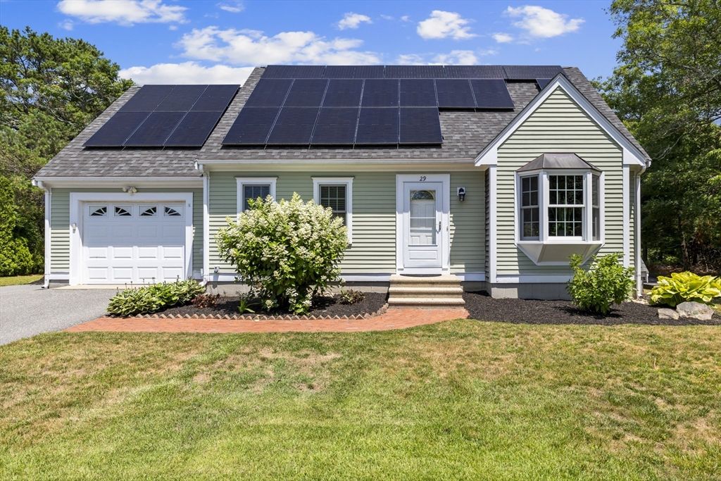 29 Sheffield Pl, Mashpee, MA 02649