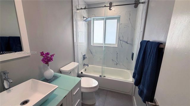 10455 SW 42nd Terrace, Miami, FL 33165