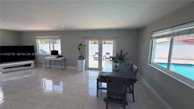 10455 SW 42nd Terrace, Miami, FL 33165