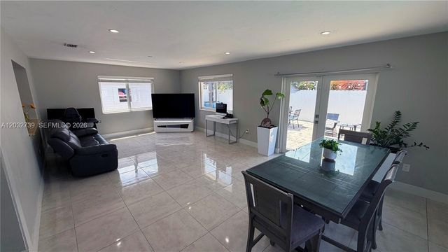 10455 SW 42nd Terrace, Miami, FL 33165