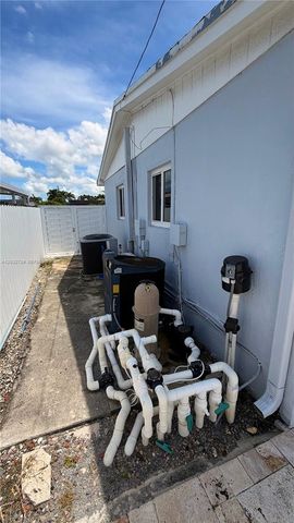 10455 SW 42nd Terrace, Miami, FL 33165