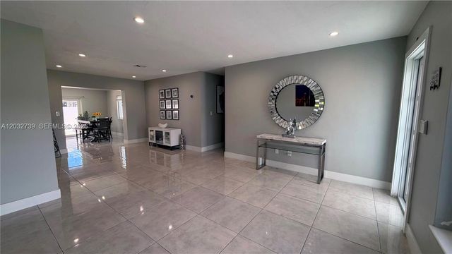 10455 SW 42nd Terrace, Miami, FL 33165