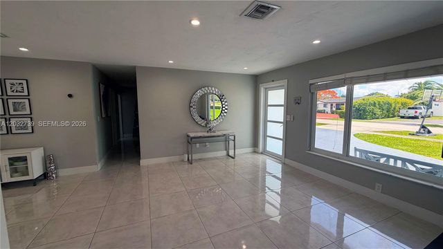 10455 SW 42nd Terrace, Miami, FL 33165