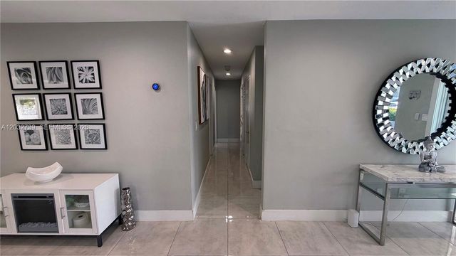 10455 SW 42nd Terrace, Miami, FL 33165