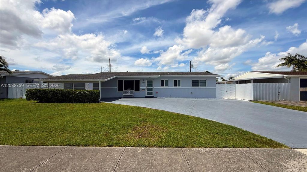 10455 SW 42nd Terrace, Miami, FL 33165