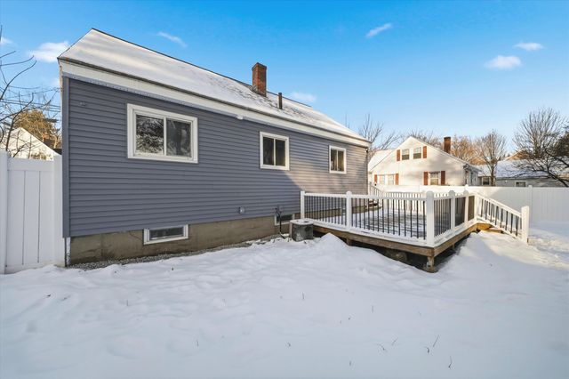 1093 Cilley Road, Manchester, NH 03103