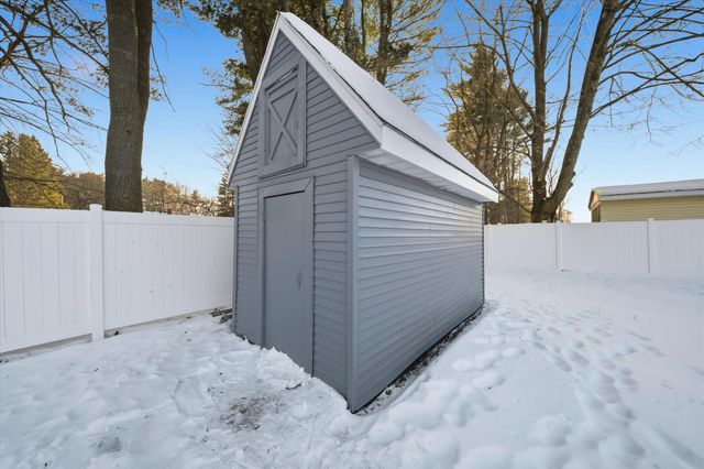 1093 Cilley Road, Manchester, NH 03103