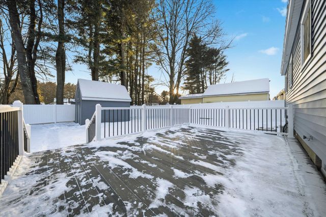 1093 Cilley Road, Manchester, NH 03103