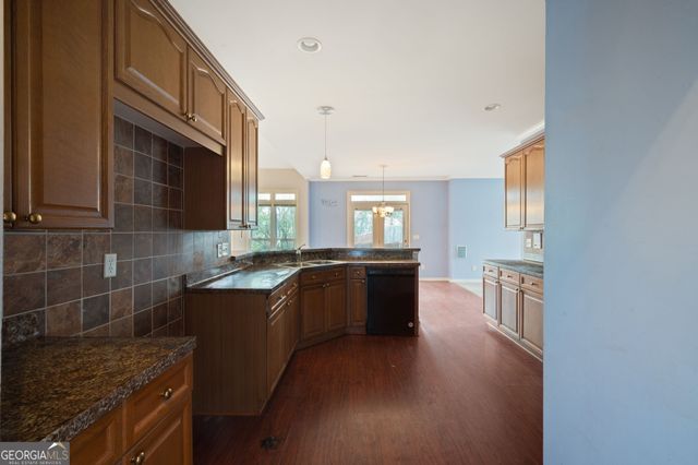 21 Vaux Way, Newnan, GA 30263