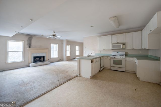 21 Vaux Way, Newnan, GA 30263