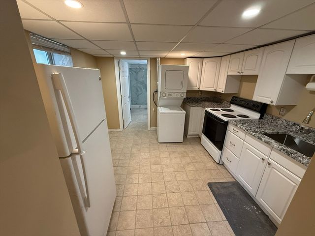 61-63 Newell 63B, Newton, MA 02466