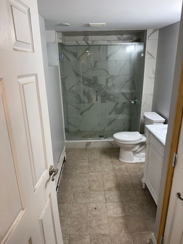 61-63 Newell 63B, Newton, MA 02466