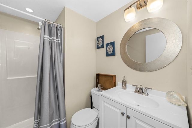 1 East St, North Reading, MA 01864