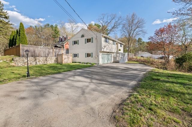 1 East St, North Reading, MA 01864