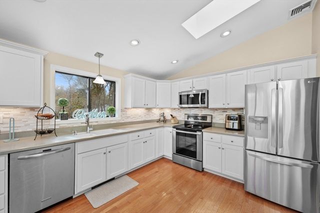 1 East St, North Reading, MA 01864