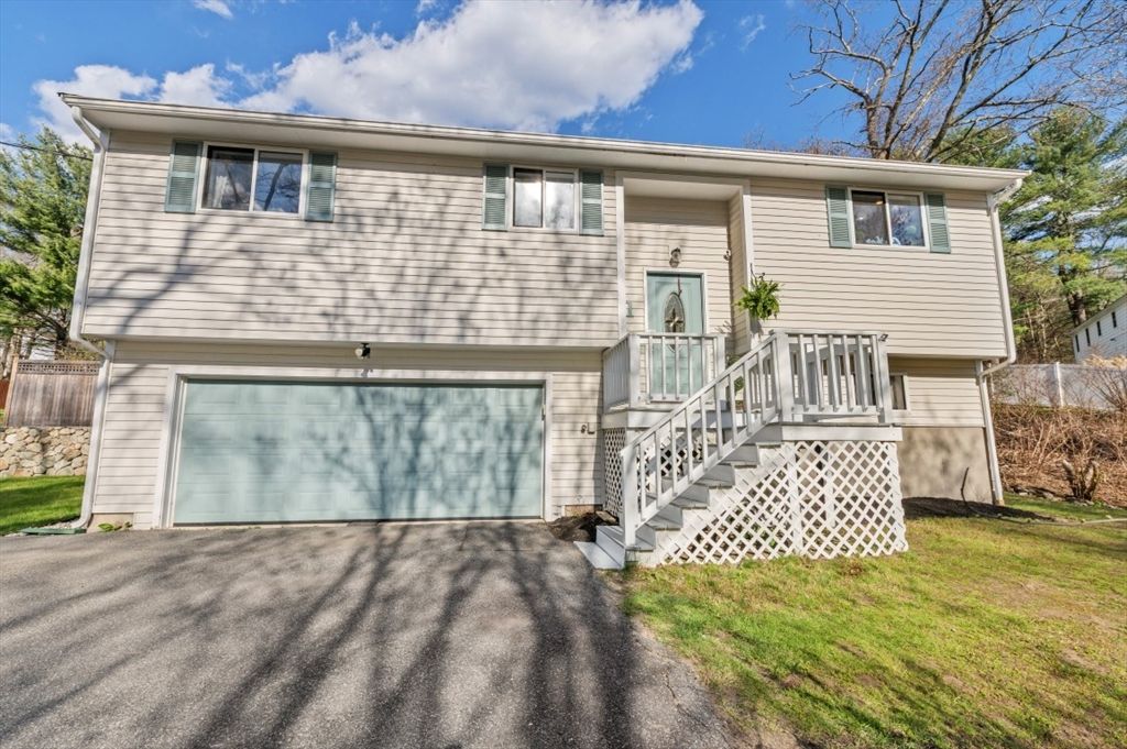 1 East St, North Reading, MA 01864