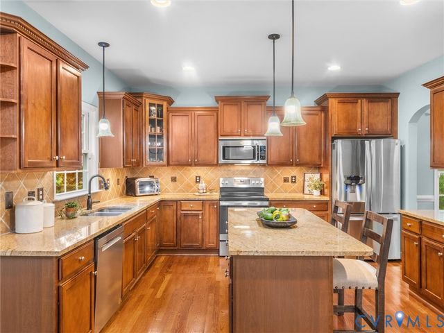 5073 Red Fern Ct, Midlothian, VA 23112