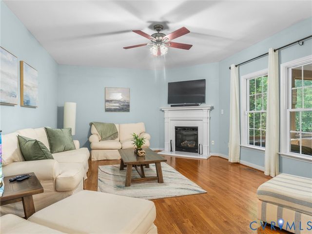 5073 Red Fern Ct, Midlothian, VA 23112
