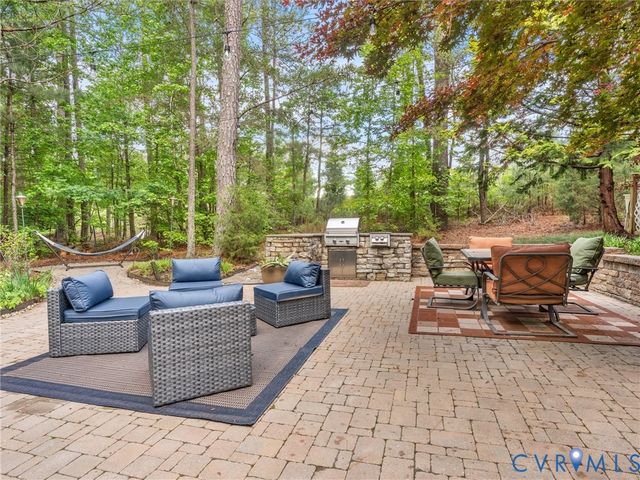 5073 Red Fern Ct, Midlothian, VA 23112