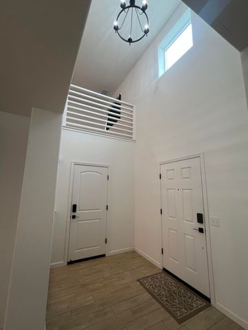 788 Apple Street, Dinuba, CA 93618