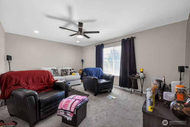 17728 93rd Avenue, Puyallup, WA 98375