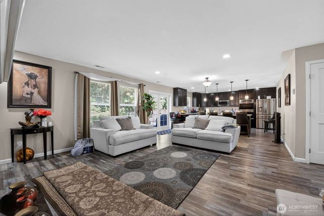 17728 93rd Avenue, Puyallup, WA 98375