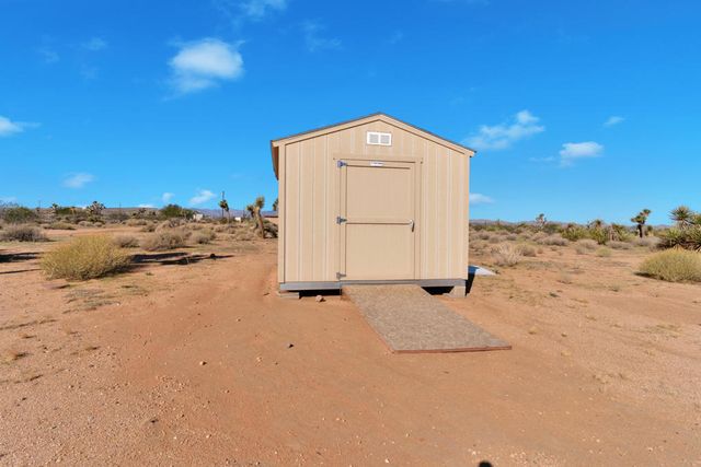 3230 Balsa Avenue, Yucca Valley, CA 92284