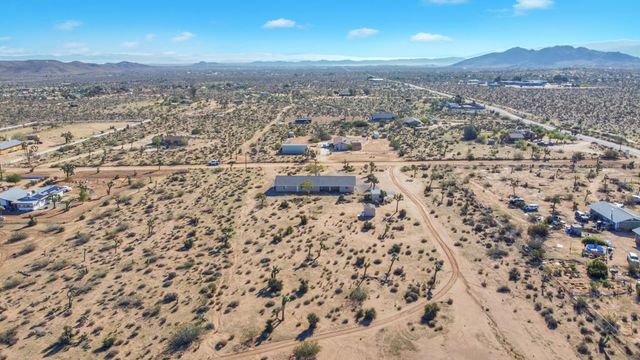 3230 Balsa Avenue, Yucca Valley, CA 92284