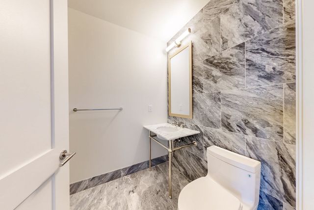 240 Devonshire Street 4808, Boston, MA 02110