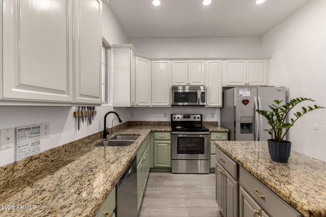 1367 S COUNTRY CLUB Drive 1041, Mesa, AZ 85210