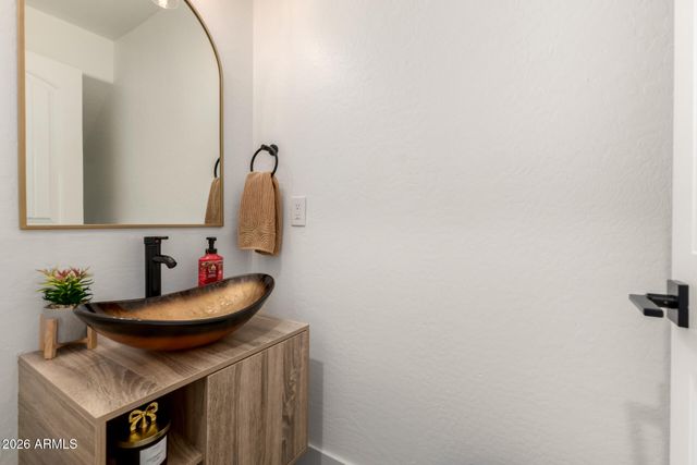 1367 S COUNTRY CLUB Drive 1041, Mesa, AZ 85210