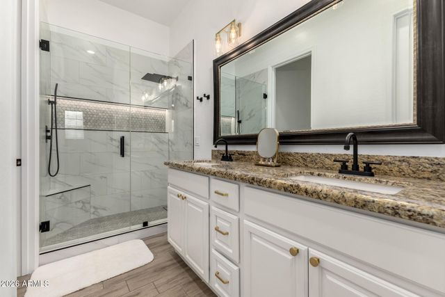 1367 S COUNTRY CLUB Drive 1041, Mesa, AZ 85210