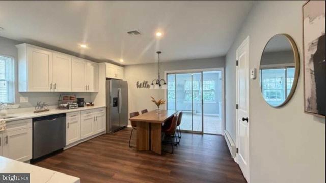 170 DORCHESTER DR, Southampton, NJ 08088