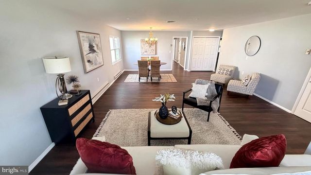 170 DORCHESTER DR, Southampton, NJ 08088