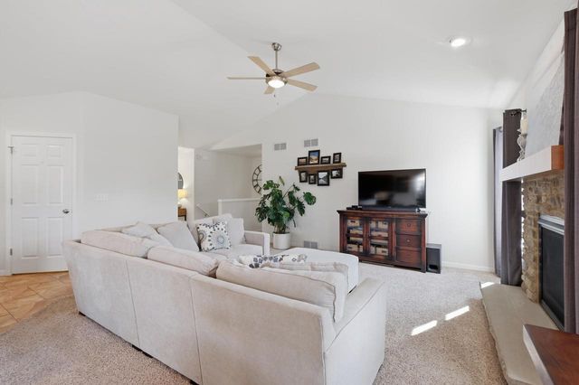 4528 Scenic View Road, Windsor, WI 53598