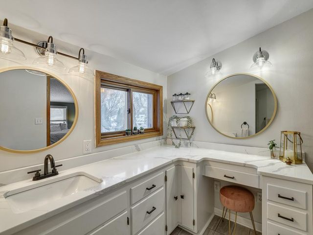 4247 Limestone Drive, Eagan, MN 55122