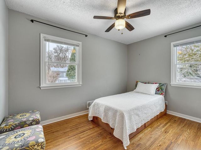 4247 Limestone Drive, Eagan, MN 55122