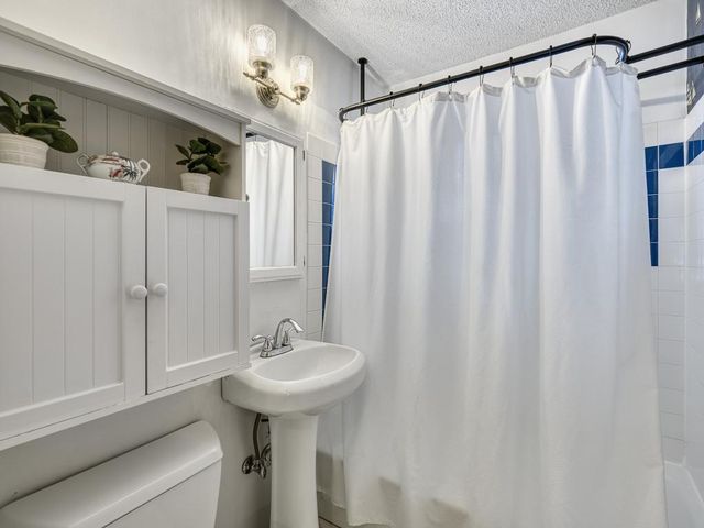 4247 Limestone Drive, Eagan, MN 55122