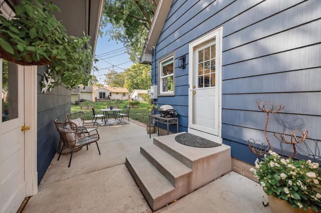 4247 Limestone Drive, Eagan, MN 55122