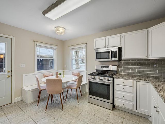 4247 Limestone Drive, Eagan, MN 55122