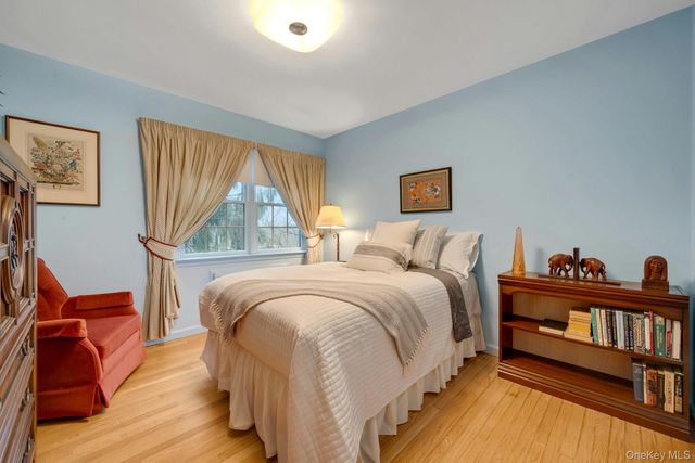 48 Highland Circle, Bronxville, NY 10708