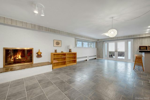 48 Highland Circle, Bronxville, NY 10708