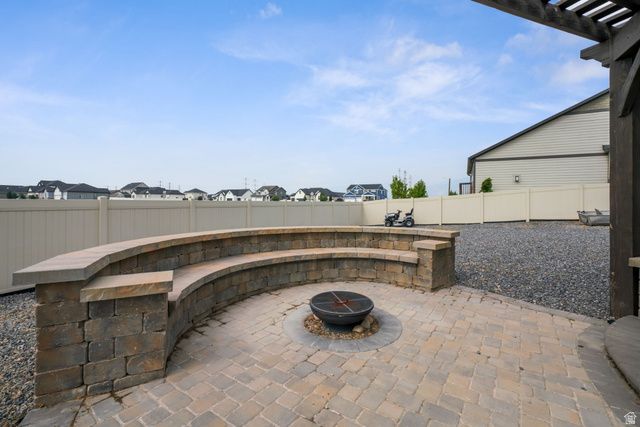 2352 W ISLAND DR, Kaysville, UT 84037