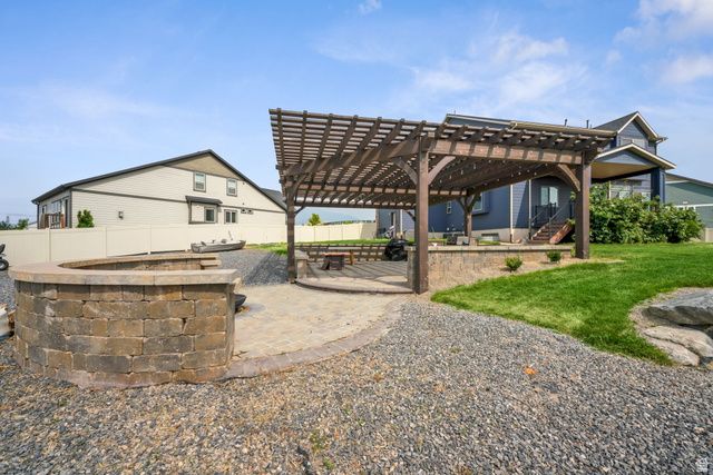 2352 W ISLAND DR, Kaysville, UT 84037