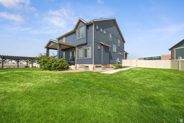 2352 W ISLAND DR, Kaysville, UT 84037